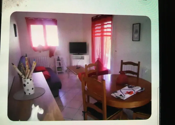 度假居 Charmante Petite Maison *